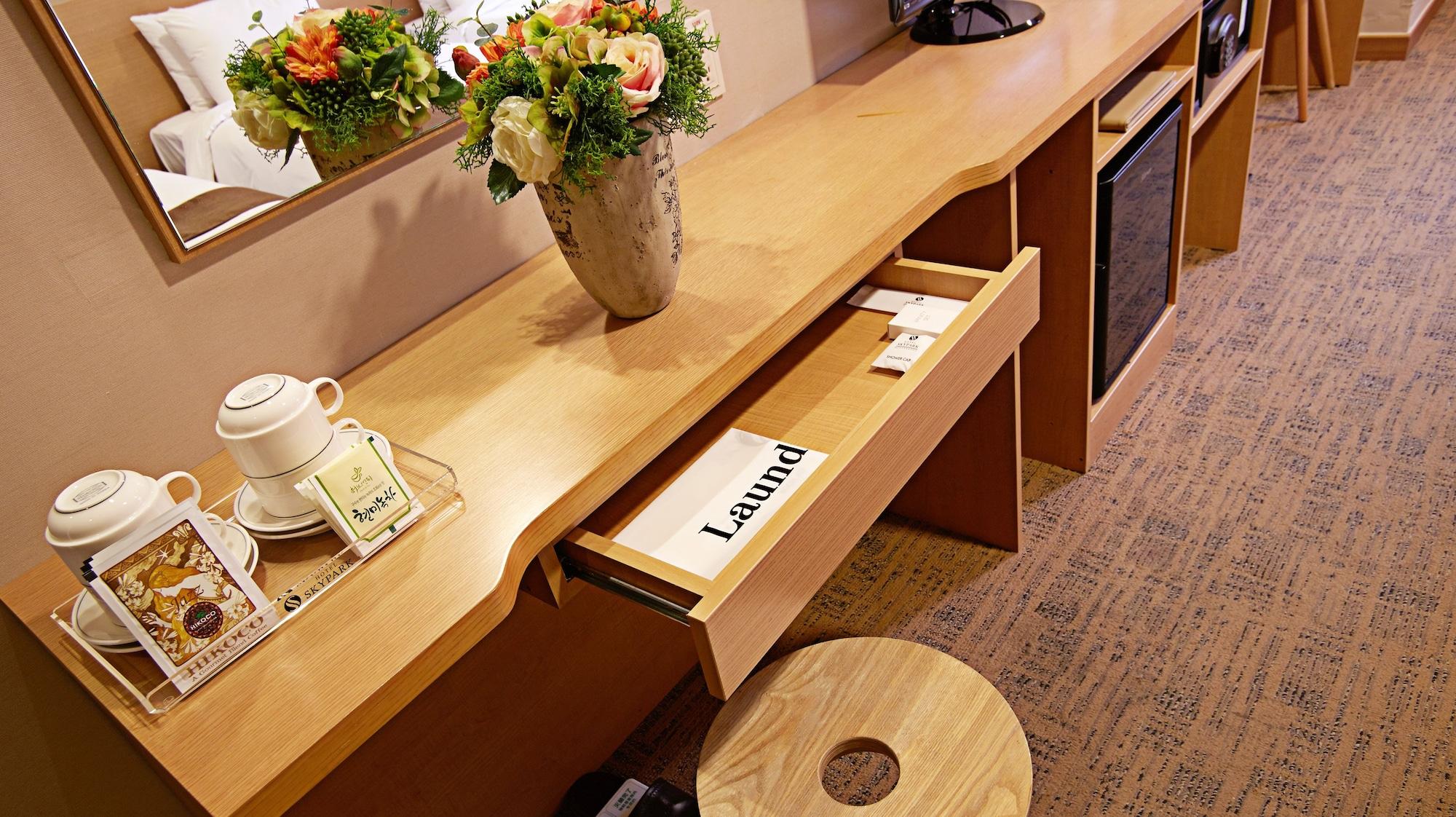 Hotel Skypark Myeongdong 3 Сеул Екстериор снимка