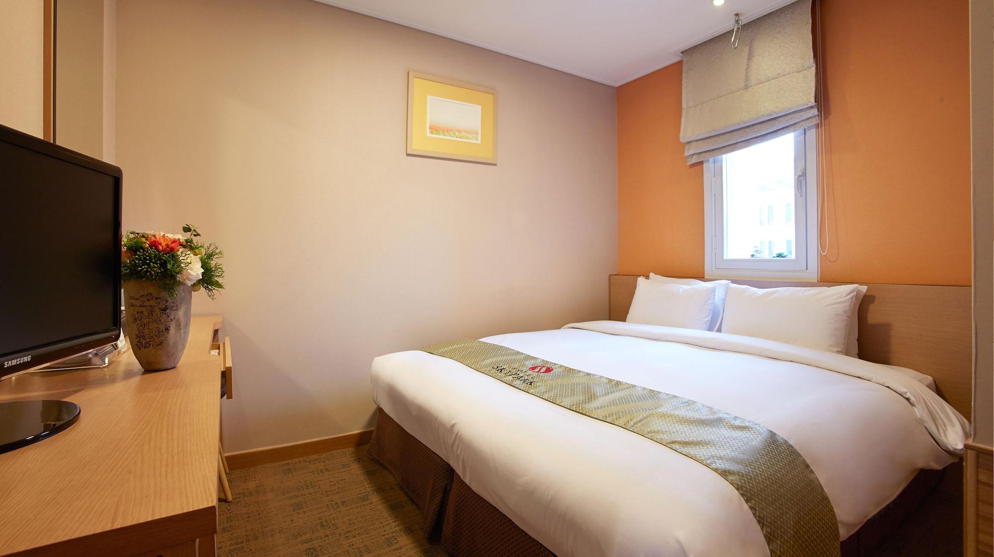 Hotel Skypark Myeongdong 3 Сеул Екстериор снимка