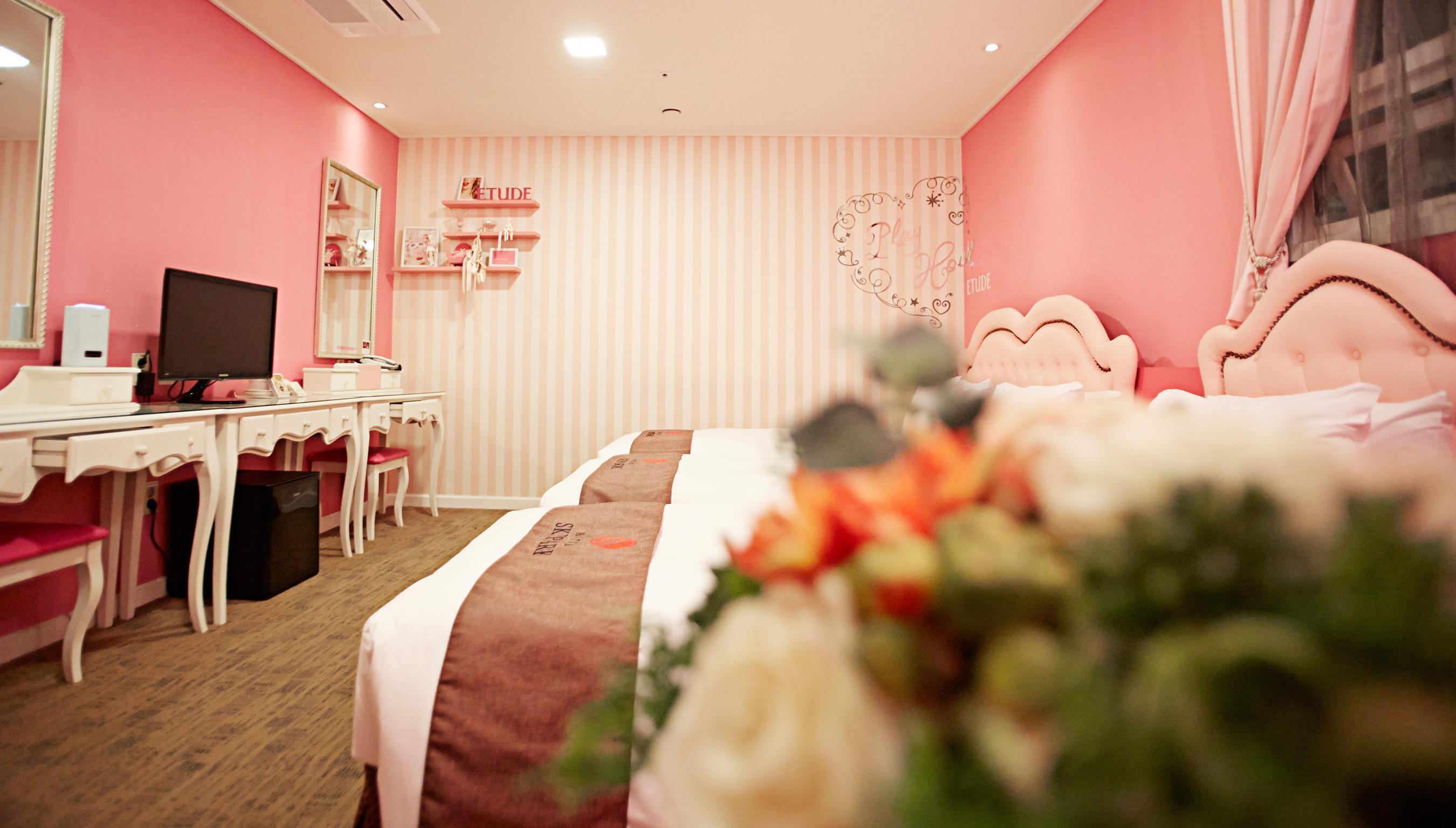 Hotel Skypark Myeongdong 3 Сеул Екстериор снимка