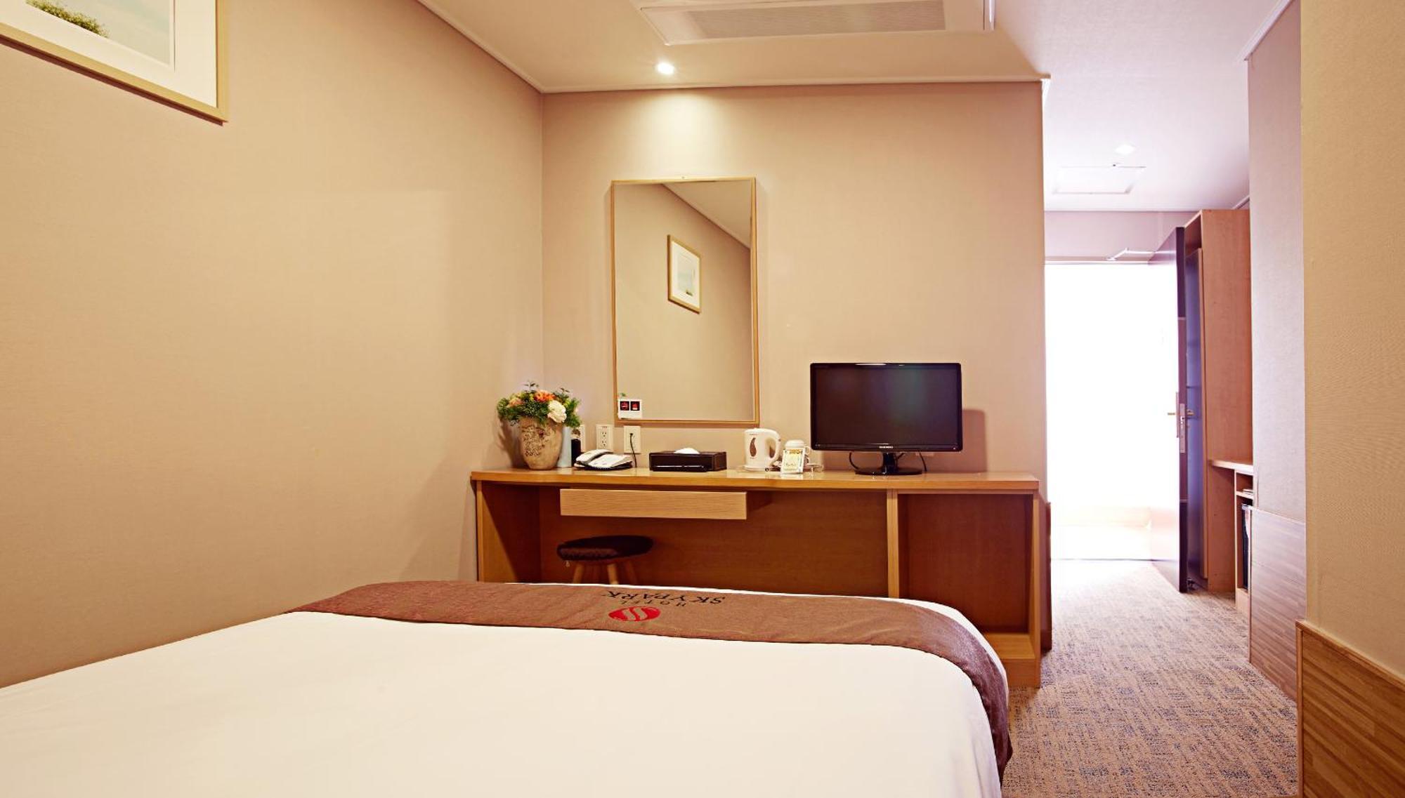 Hotel Skypark Myeongdong 3 Сеул Екстериор снимка